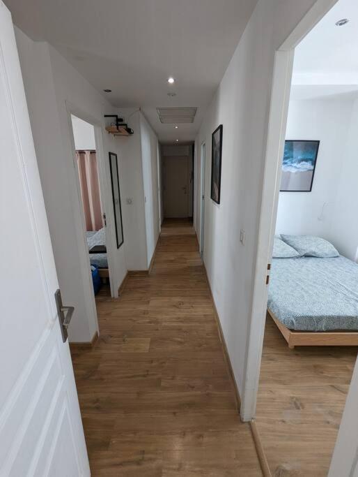 Sleep In Montpellier, Albert, Centre, Gare, 4 Ch, Tram L1, 2, 3 & 4 외부 사진